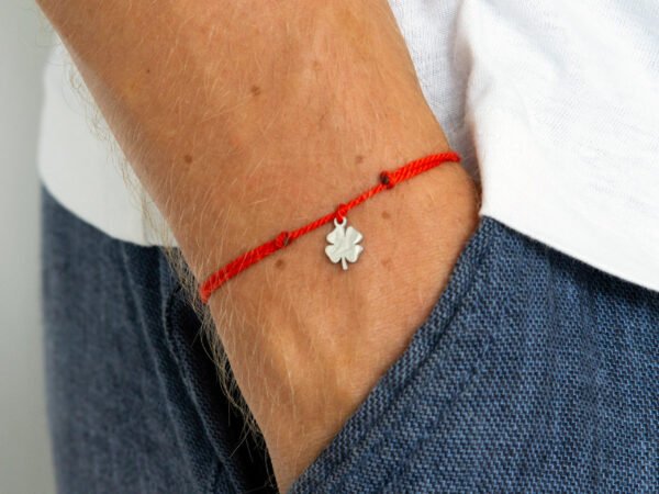 Clover bracelet – red string bracelet with clover charm